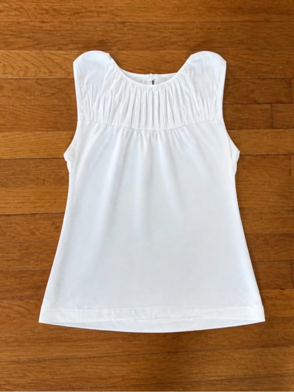 NWT Banana Republic Ivory Pleated Shell Yoke Top XS